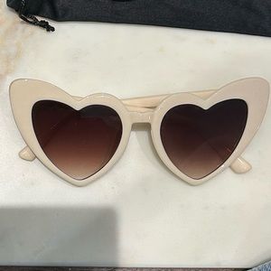 Private listing for @Yourearthit thanks!!